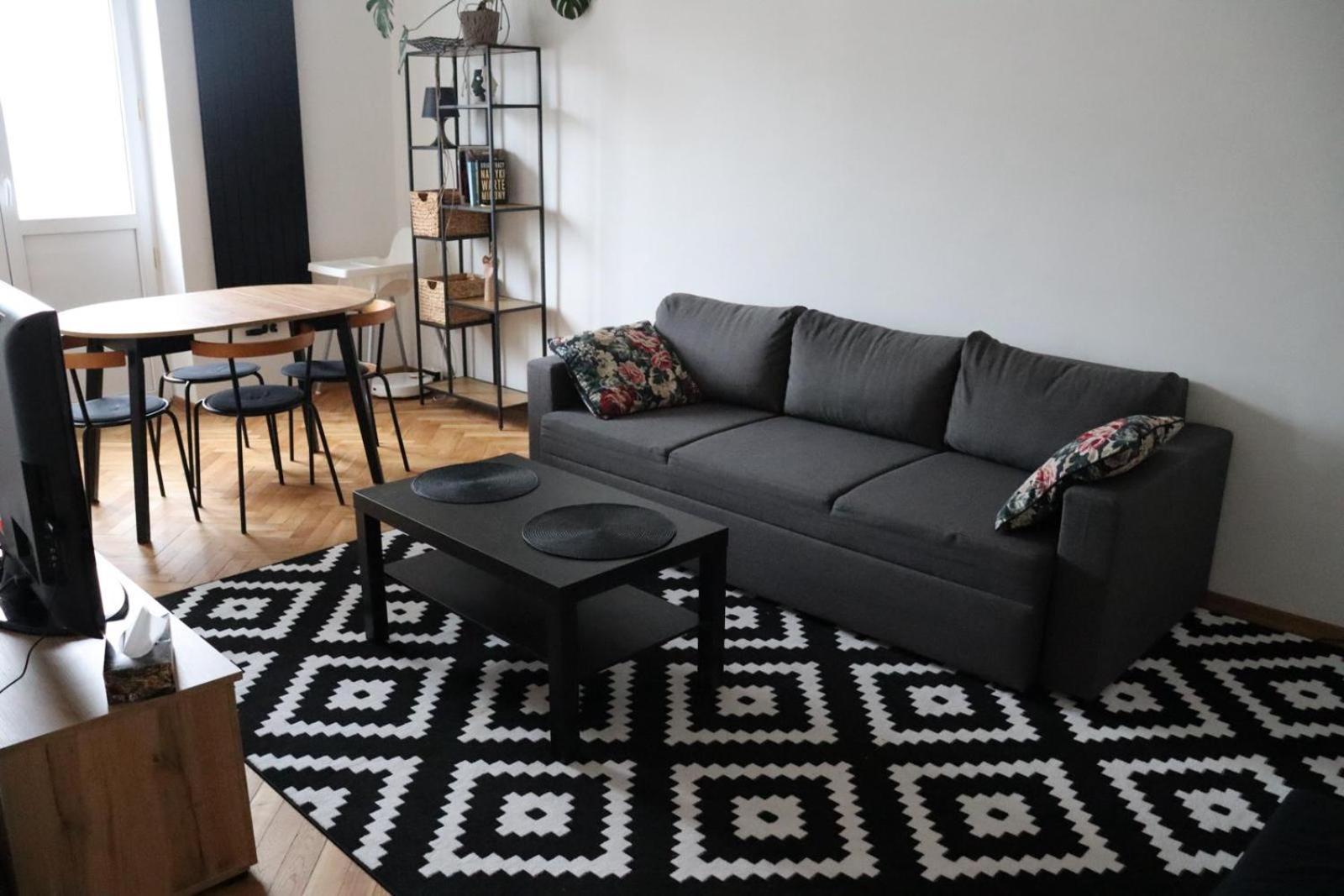 Ohmyhome - Plac Pieciu Rogow - Centrum وارسو المظهر الخارجي الصورة
